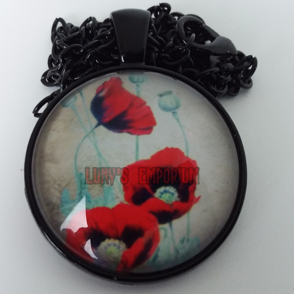 Jewelry - Red Poppies glass cabochon necklace